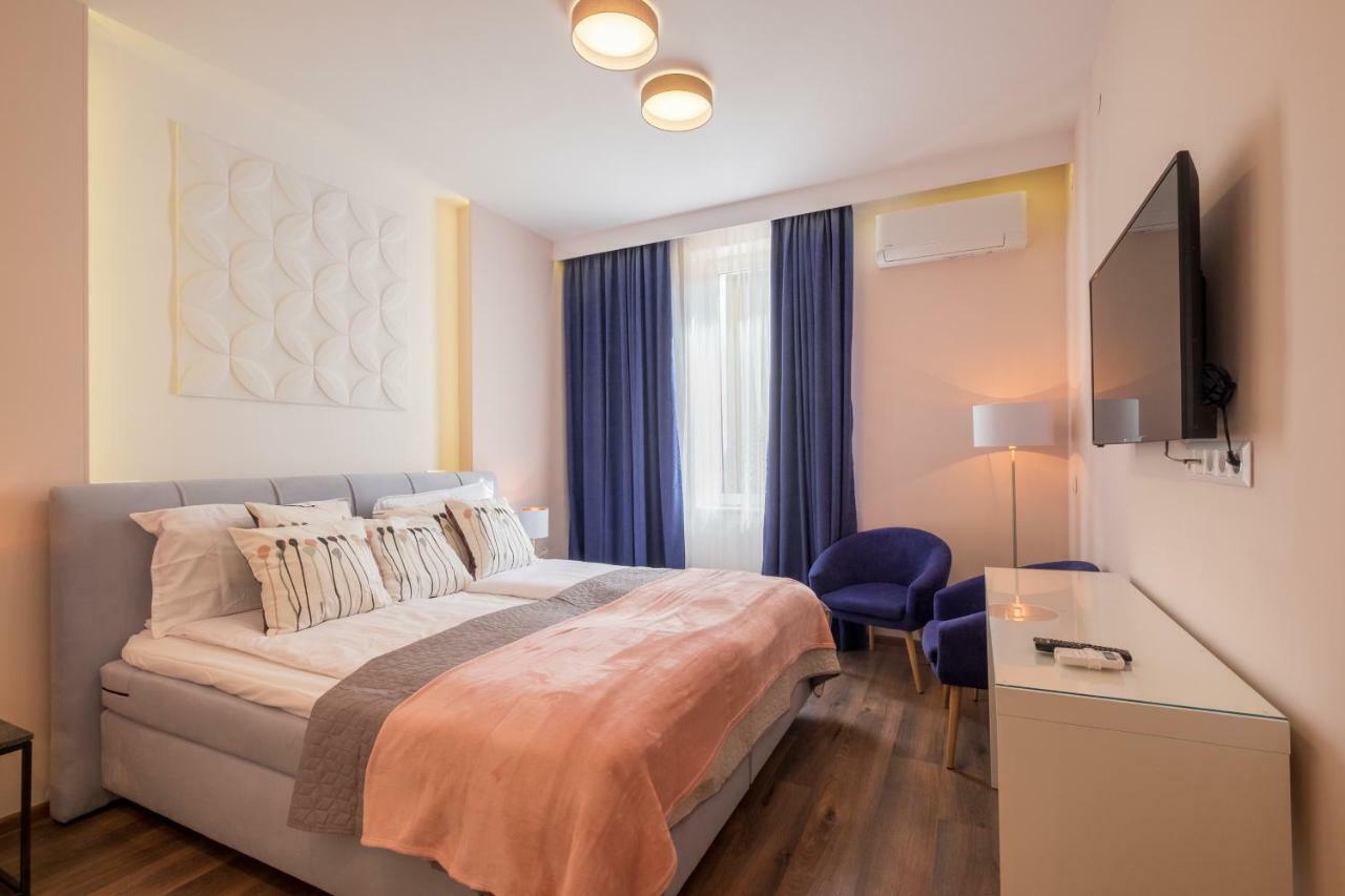 Cozy 3-Bedroom With Stylish Comfort And Chic Decor Apartment *