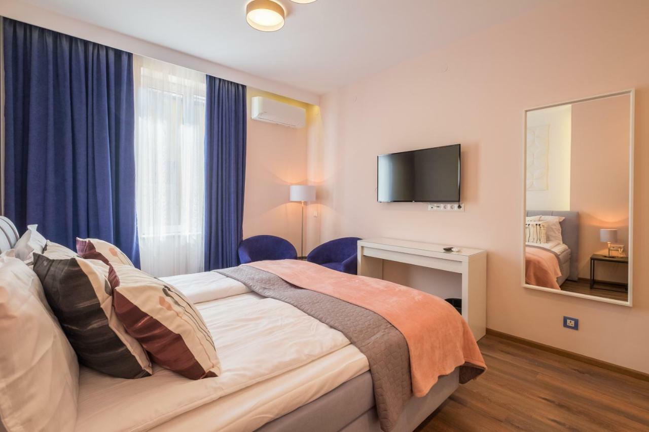 Cozy 3-Bedroom With Stylish Comfort And Chic Decor Apartment Sofia